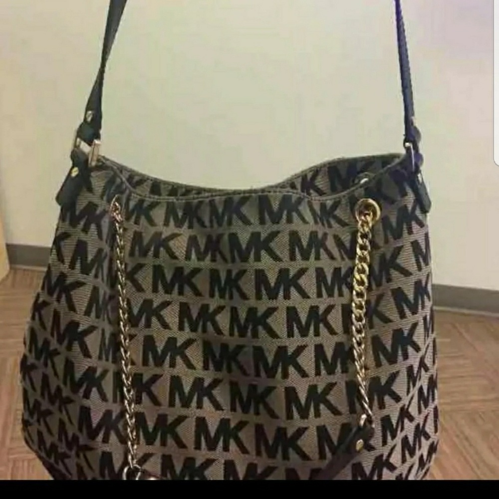 Authentic Michael Kors Handbag